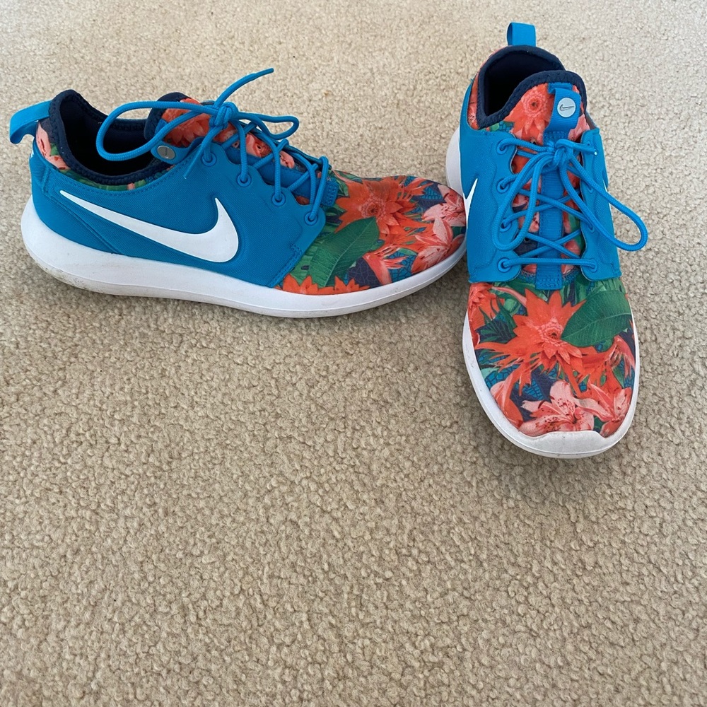 Tropical Nike sneakers